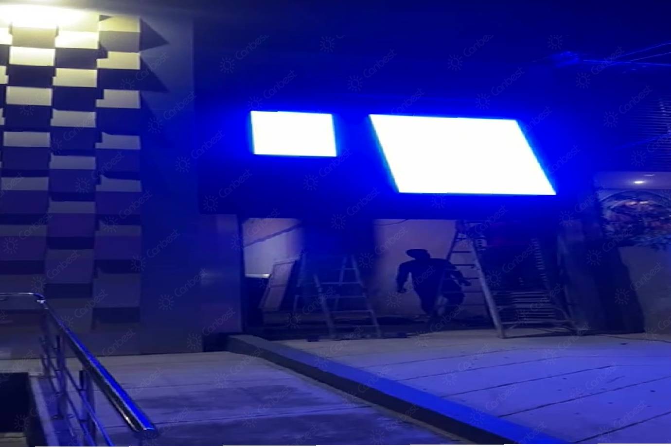 F5 P5 Front Service Outdoor LED Display Wall in Colombia
